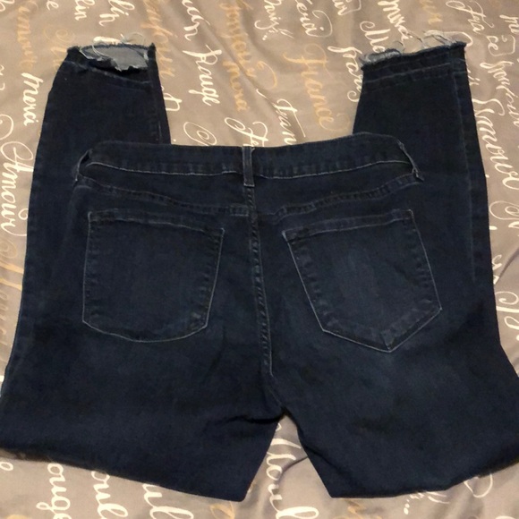 Old Navy rockstar jeans - Picture 2 of 3